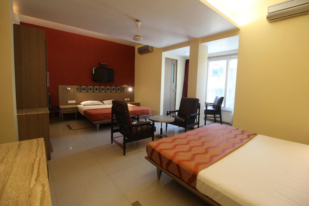 Hotel Samrat มุมไบ ห้อง รูปภาพ