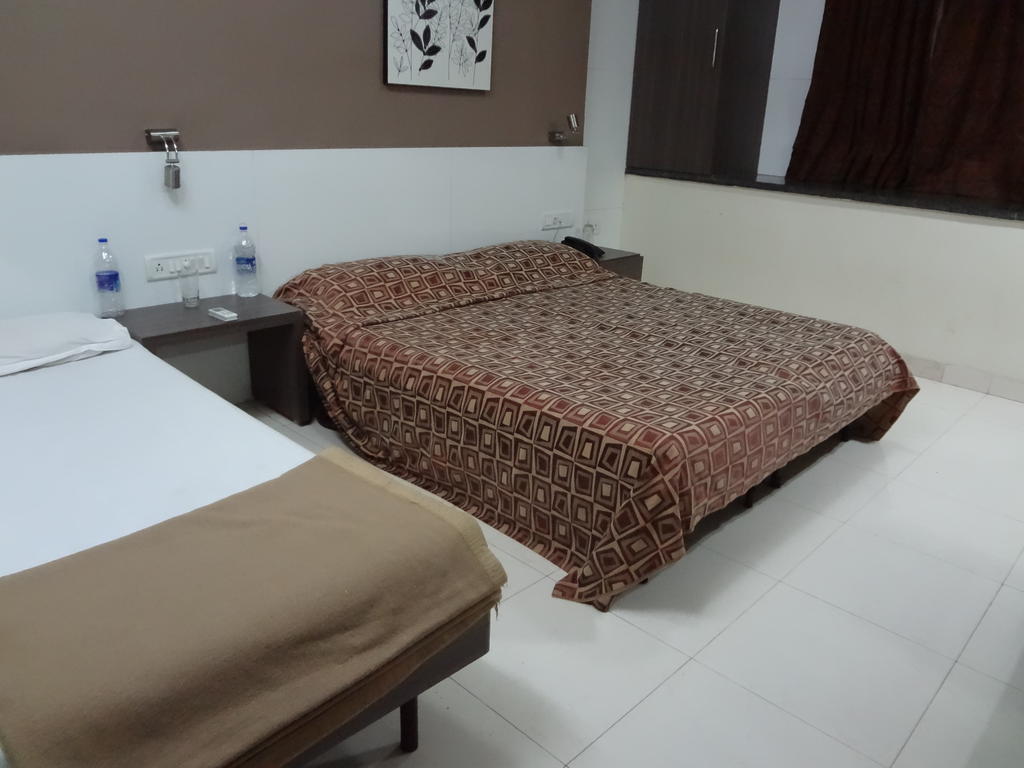 Hotel Samrat มุมไบ ห้อง รูปภาพ